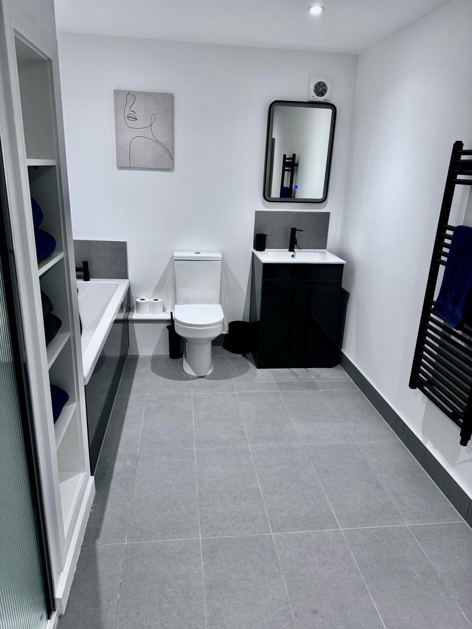 New 2 Bed Apartment In Royston High St Εξωτερικό φωτογραφία